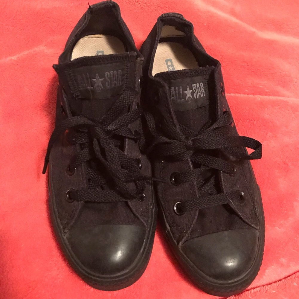 All black converse shoes